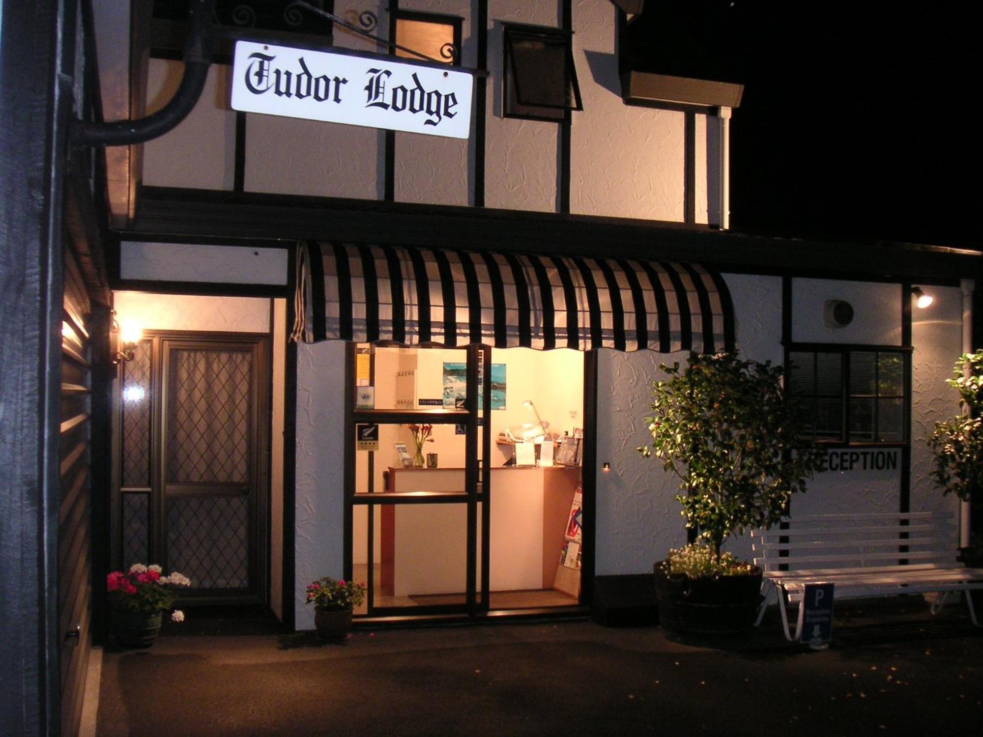Tudor Lodge Motel Нелсън Екстериор снимка