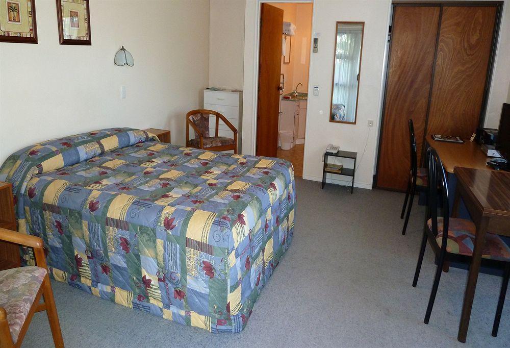 Tudor Lodge Motel Нелсън Екстериор снимка