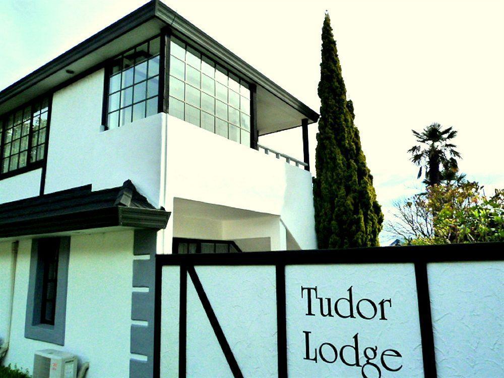 Tudor Lodge Motel Нелсън Екстериор снимка