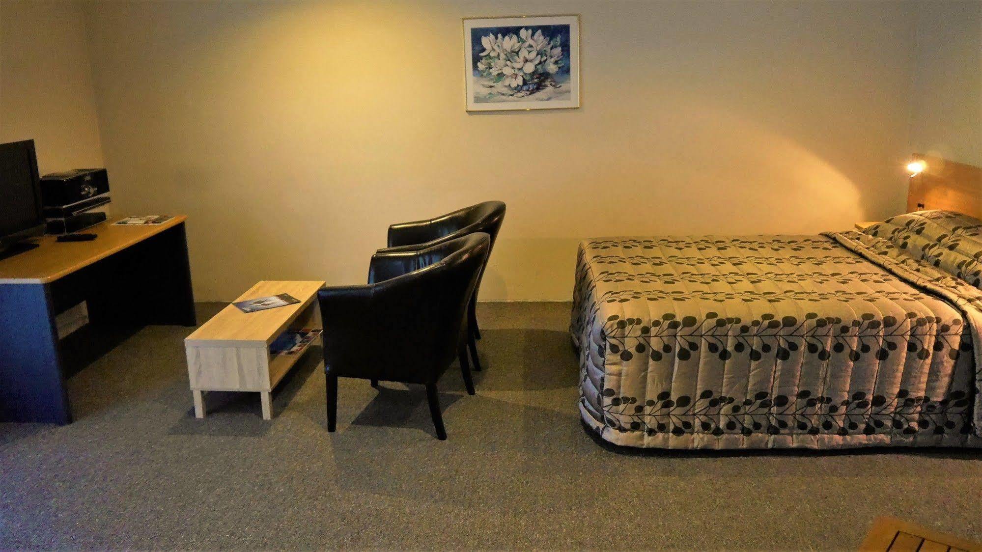 Tudor Lodge Motel Нелсън Екстериор снимка