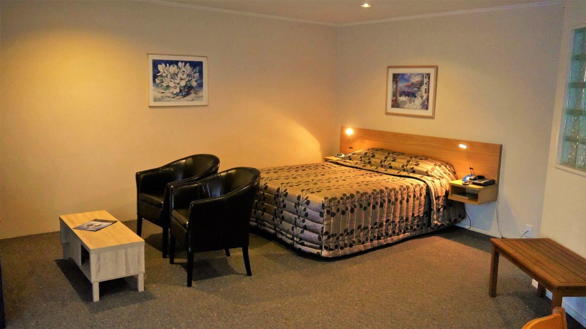 Tudor Lodge Motel Нелсън Екстериор снимка