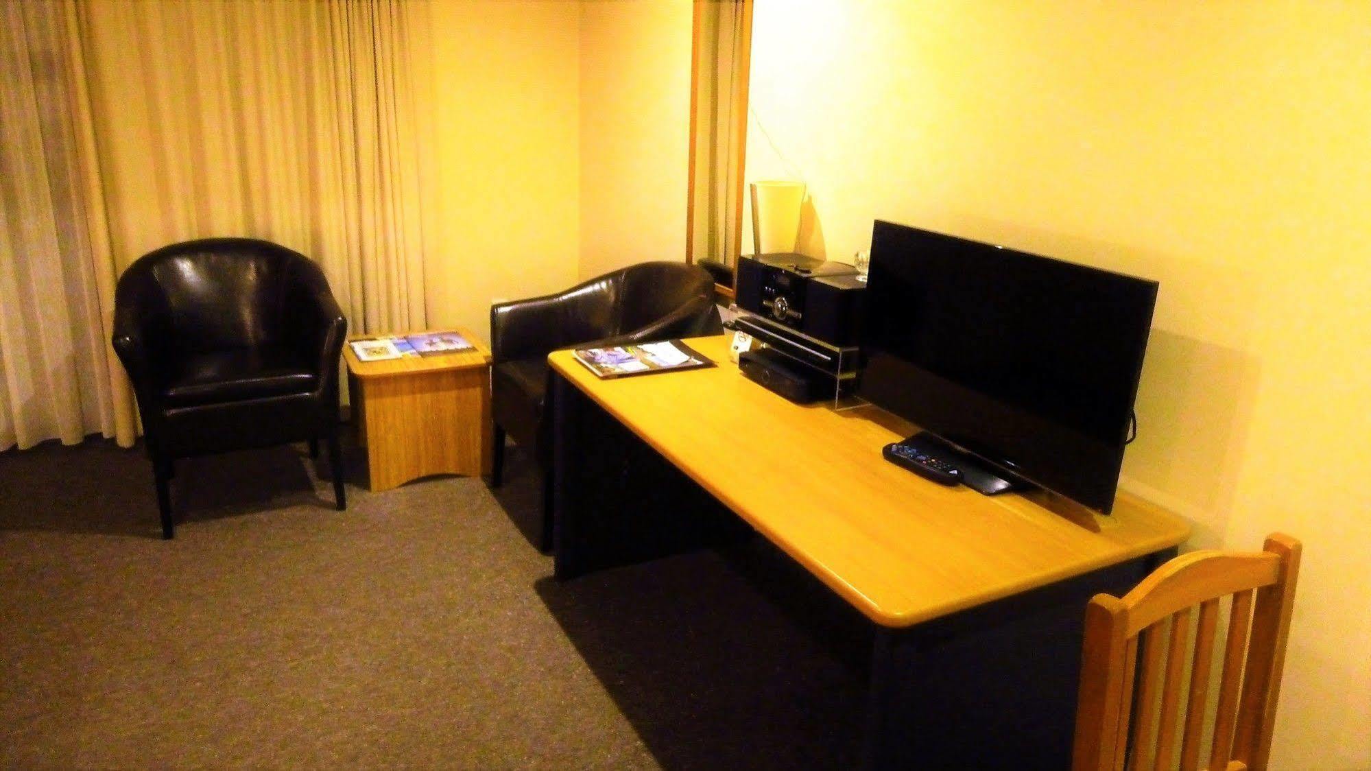 Tudor Lodge Motel Нелсън Екстериор снимка