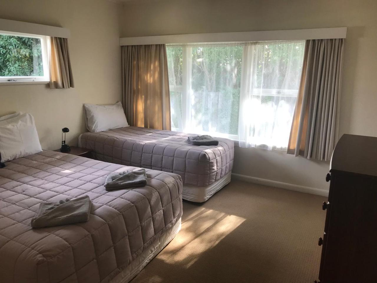 Tudor Lodge Motel Нелсън Екстериор снимка