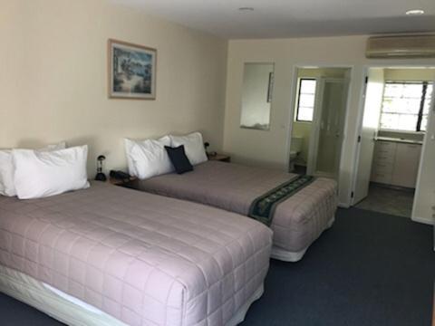 Tudor Lodge Motel Нелсън Екстериор снимка