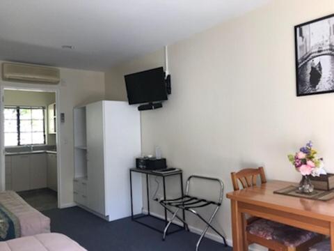 Tudor Lodge Motel Нелсън Екстериор снимка